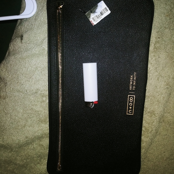 Clutch - Picture 3 of 3